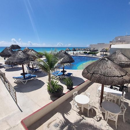 Villas Marlin 108, A Pie De Playa, Albercas, Jacuzi, Ubicacion Inmejorable Cancún Extérieur photo