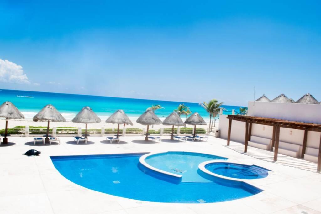 Villas Marlin 108, A Pie De Playa, Albercas, Jacuzi, Ubicacion Inmejorable Cancún Extérieur photo