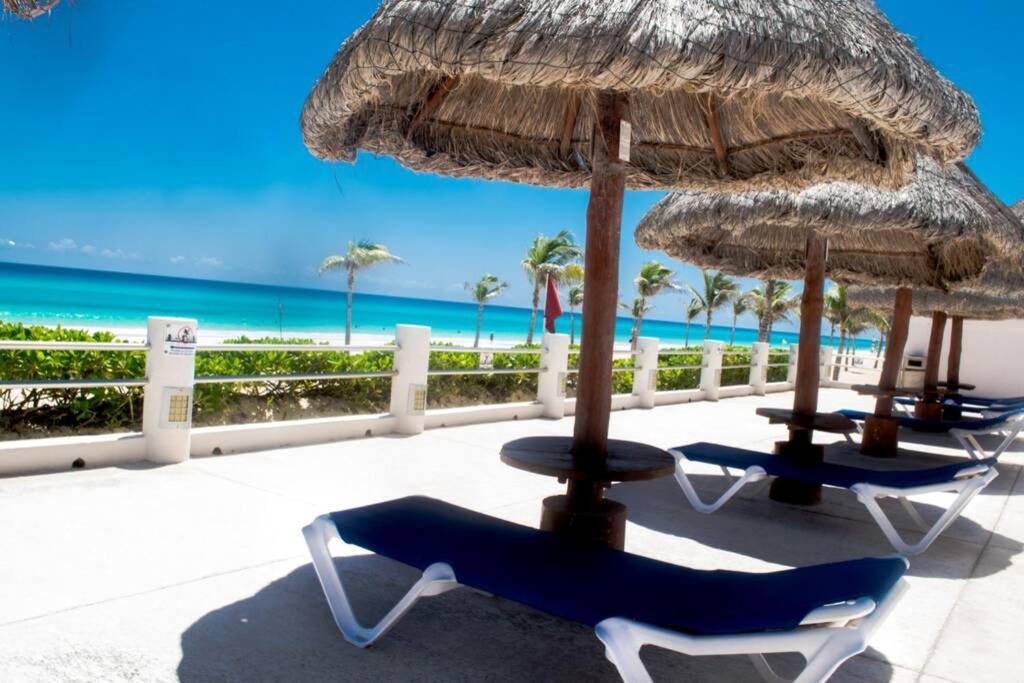 Villas Marlin 108, A Pie De Playa, Albercas, Jacuzi, Ubicacion Inmejorable Cancún Extérieur photo