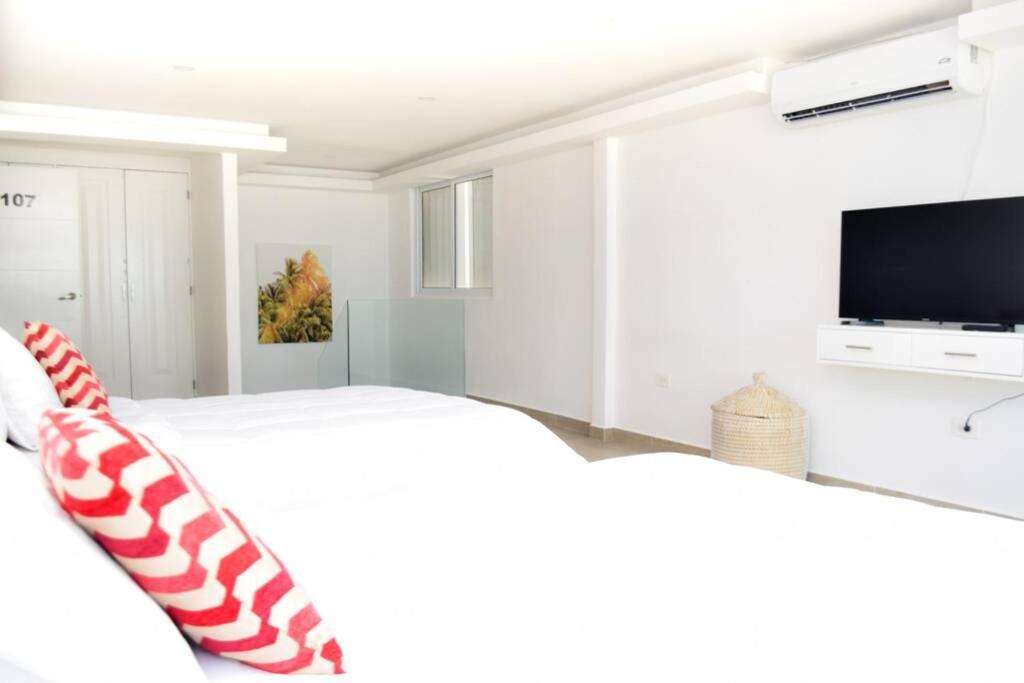 Villas Marlin 108, A Pie De Playa, Albercas, Jacuzi, Ubicacion Inmejorable Cancún Extérieur photo
