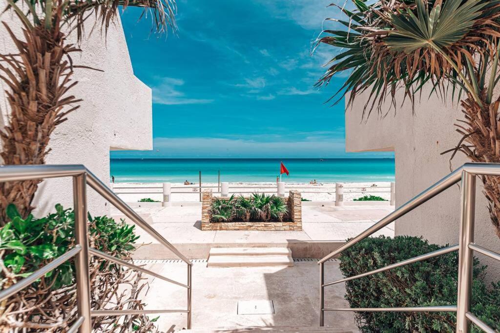 Villas Marlin 108, A Pie De Playa, Albercas, Jacuzi, Ubicacion Inmejorable Cancún Extérieur photo